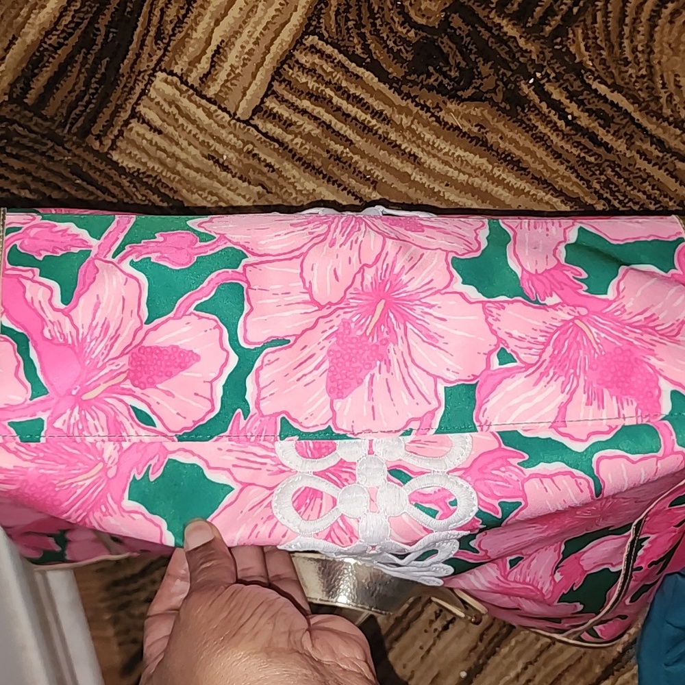 Lilly Pulitzer Floral Pink and Green Tote Bag, NWOT. Gorgeous Bag. - Picture 6 of 10
